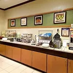 Fairfield Inn & Suites By Marriott Boston Milford 