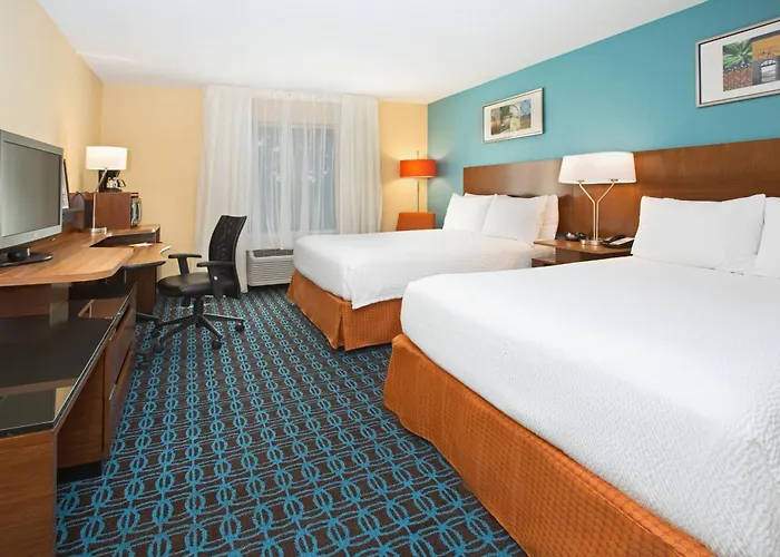 Fairfield Inn & Suites By Marriott Boston Milford