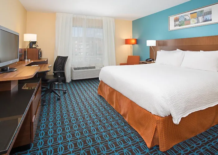 Fairfield Inn & Suites By Marriott Boston Milford
