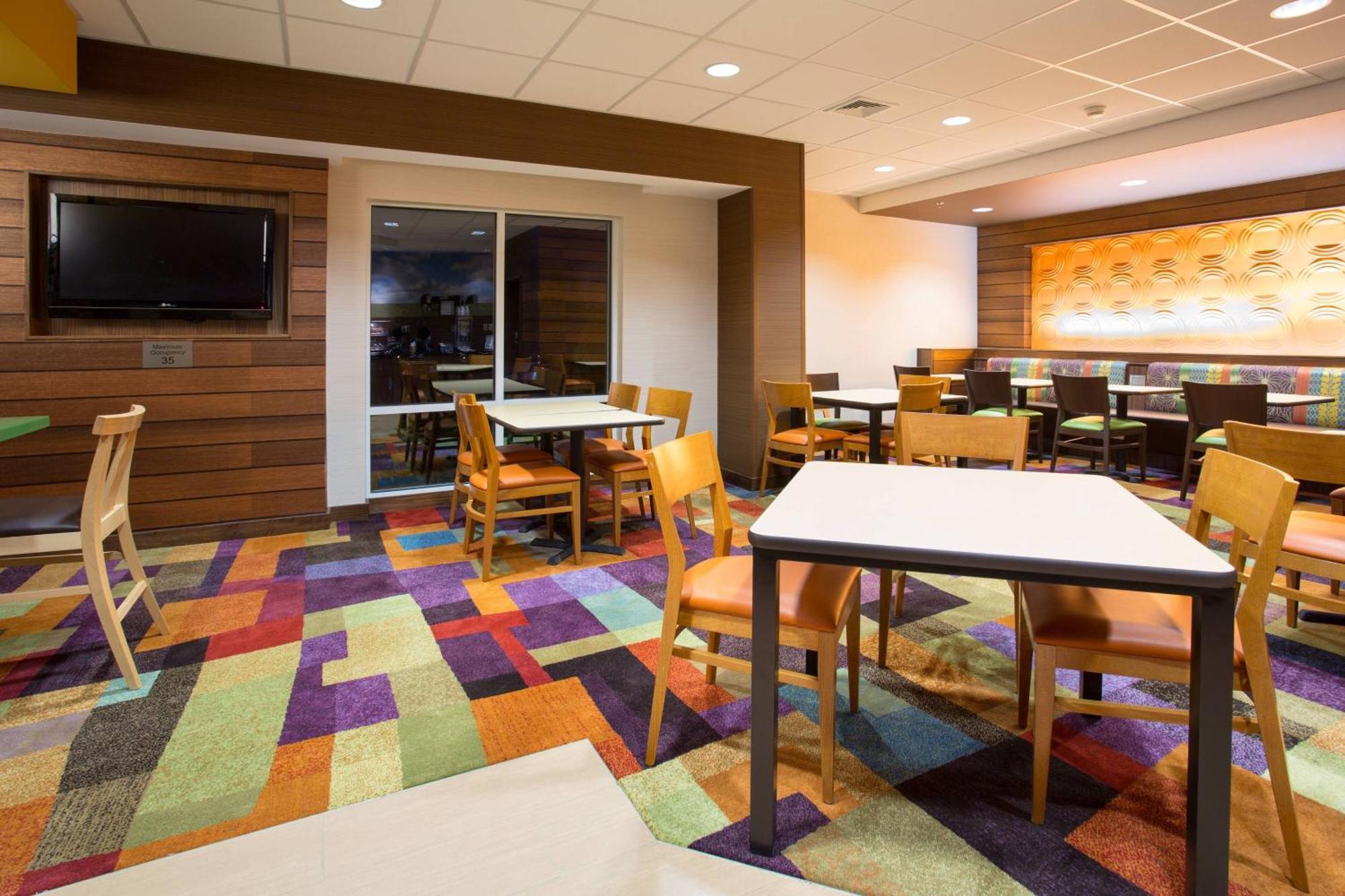 Fairfield & By Marriott Boston Hotel 3*